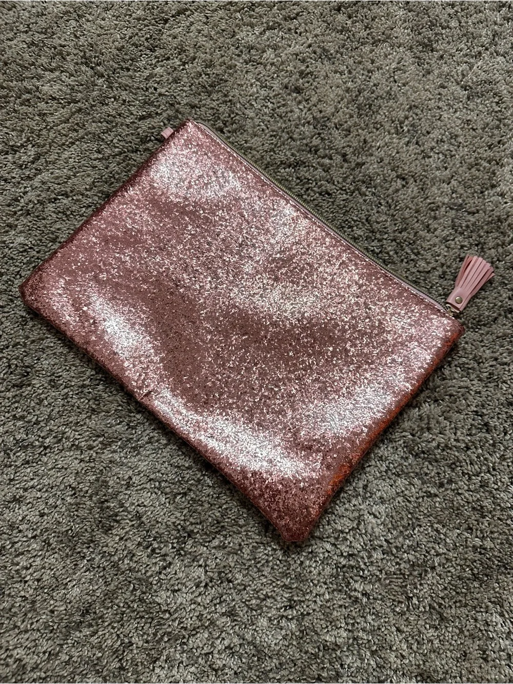 Source Unknown Rose Pink Glitter Zip Clutch